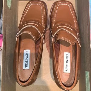 Steve Madden patent leather penny shoes